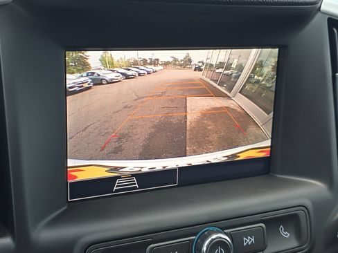Used 2022 GMC Terrain SLE AWD/4WD image 19