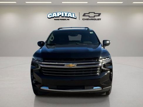 Used 2021 Chevrolet Suburban LT w/ Rear Media and Nav Package image 8