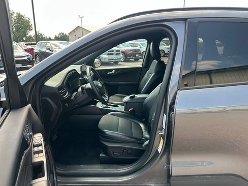 Used 2025 Ford Escape ST-Line Select AWD/4WD image 10