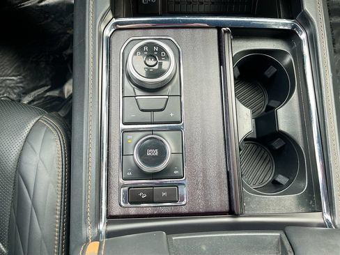 Used 2023 Ford Expedition Max Platinum AWD/4WD image 17