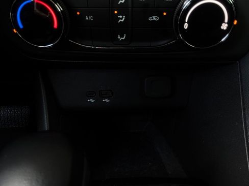 Used 2025 Buick Encore GX Preferred FWD image 23