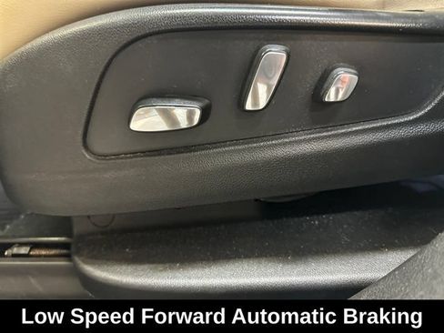 Used 2018 Cadillac XT5 Luxury w/ Driver Awareness Package FWD image 22