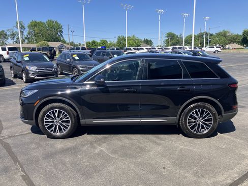 Used 2023 Lincoln Corsair AWD w/ Equipment Group 101A image 4