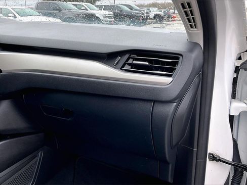 Certified 2022 Ford Escape SEL w/ Technology Package image 23