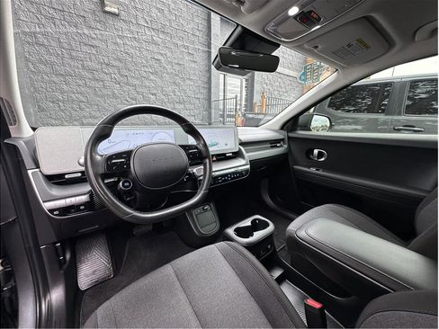 Used 2024 Hyundai Ioniq 5 SEL image 2