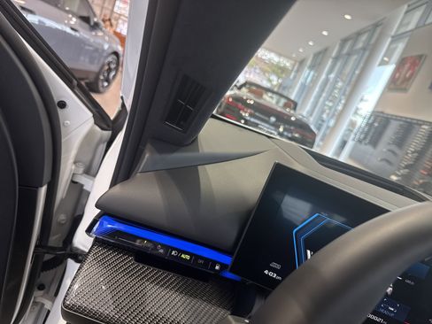 New 2026 BMW M5 AWD/4WD image 19
