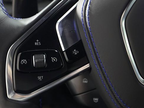 Used 2026 Chevrolet Corvette ZR1 w/ ZR1 Carbon Fiber Aero Package image 21