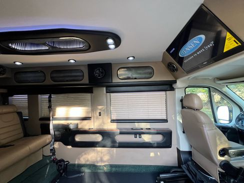 Used 2017 RAM ProMaster 2500 w/ Premium Appearance Group image 42