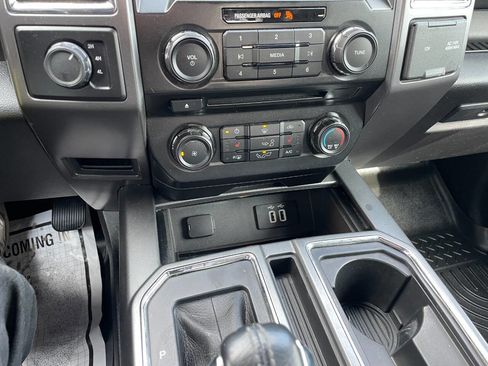 Used 2016 Ford F150 XLT w/ Equipment Group 302A Luxury image 37