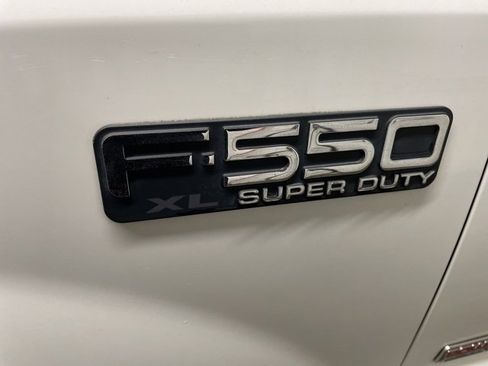 Used 2004 Ford F550 4x4 Regular Cab Super Duty image 35