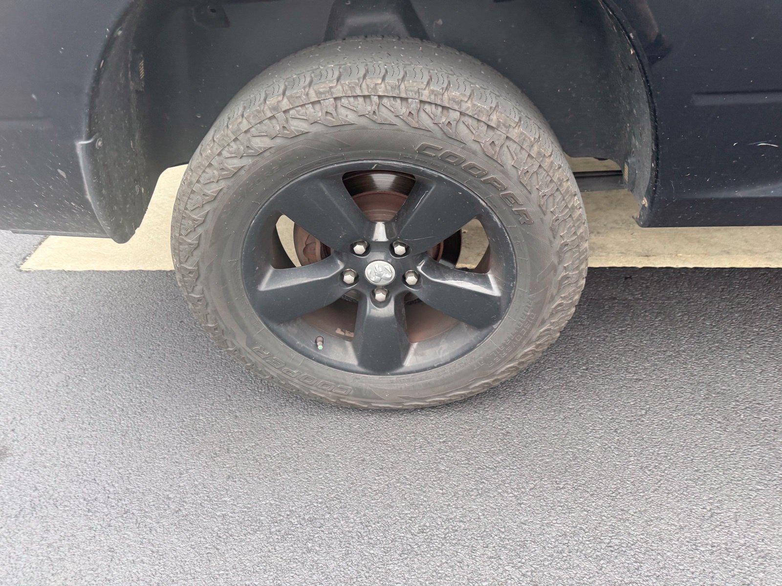 Used 2013 RAM 1500 Express AWD/4WD image 4