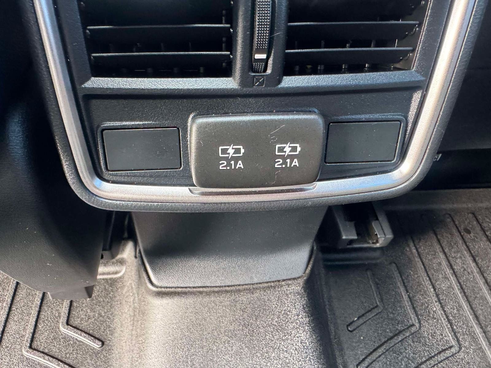 Used 2022 Subaru Forester Limited AWD/4WD image 17