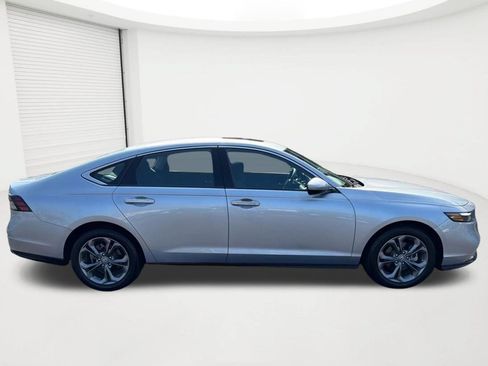Used 2024 Honda Accord EX image 4