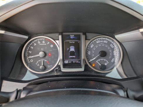 Used 2023 Toyota Tacoma SR AWD/4WD image 28