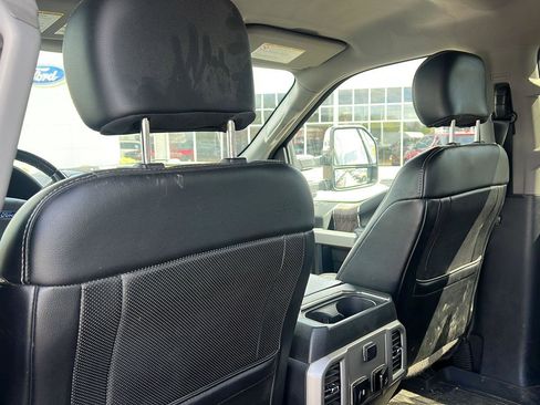 Used 2019 Ford F350 Lariat w/ Lariat Ultimate Package AWD/4WD image 14