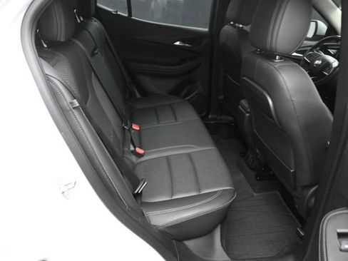 Used 2021 Buick Encore GX Essence w/ Experience Buick Package FWD image 13