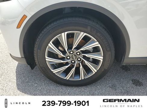 New 2026 Lincoln Aviator 2WD image 12