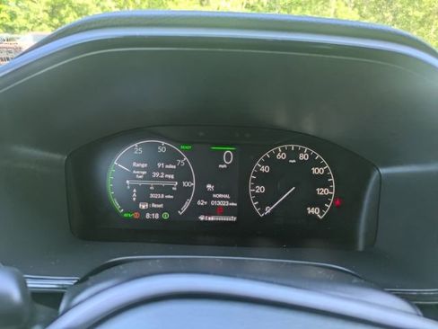 Used 2025 Honda CR-V Touring image 24