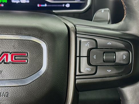 Used 2023 GMC Sierra 1500 AT4 w/ Technology Package AWD/4WD image 14
