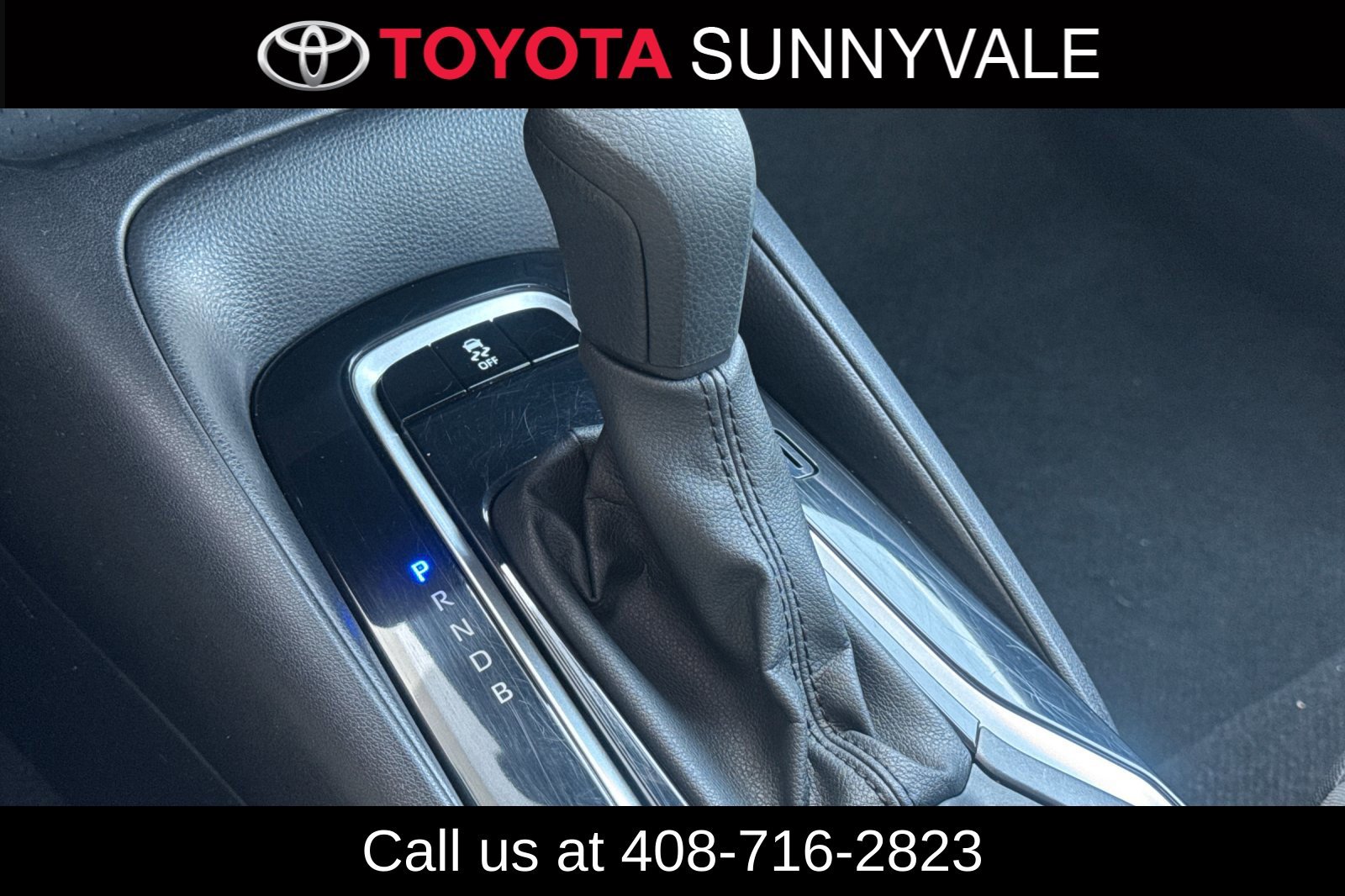 Used 2025 Toyota Corolla LE FWD image 25