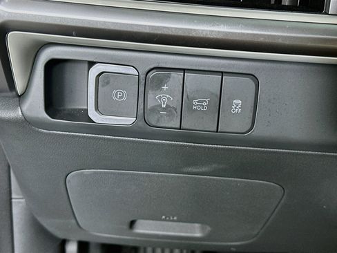 Used 2026 Hyundai Santa Fe SEL FWD image 17
