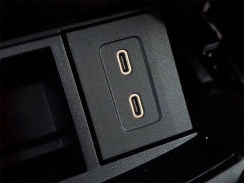 Used 2025 Mercedes-Benz GLA 35 AMG 4MATIC image 37