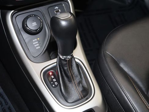 Used 2018 Jeep Compass Latitude w/ Popular Equipment Group image 7