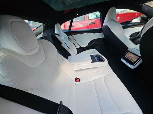 Used 2022 Tesla Model S AWD image 71