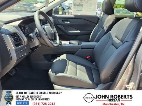 New 2026 Nissan Rogue SV FWD image 3