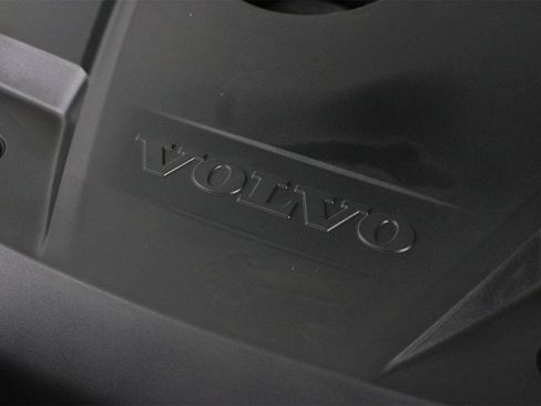 Certified 2024 Volvo XC90 T8 Plus w/ Protection Package Premier image 25