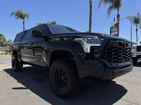 Used 2023 Toyota Tundra Limited w/ TRD Off-Road Package AWD/4WD image 9