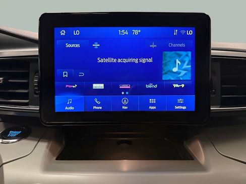 Certified 2024 Ford Explorer XLT w/ Equipment Group 202A AWD/4WD image 24