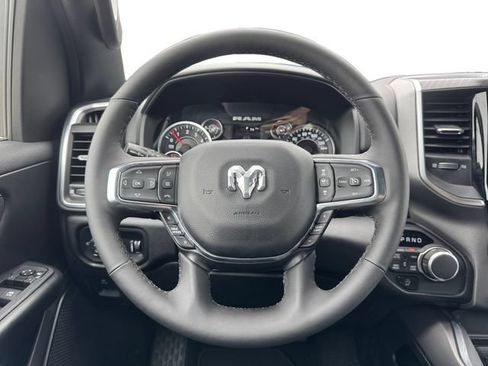 Used 2025 RAM 1500 Big Horn AWD/4WD image 13
