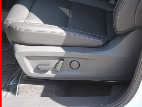 New 2025 Nissan Murano SL image 10