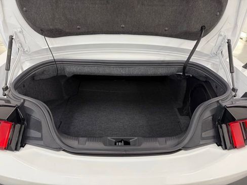 Used 2024 Ford Mustang GT Premium image 9