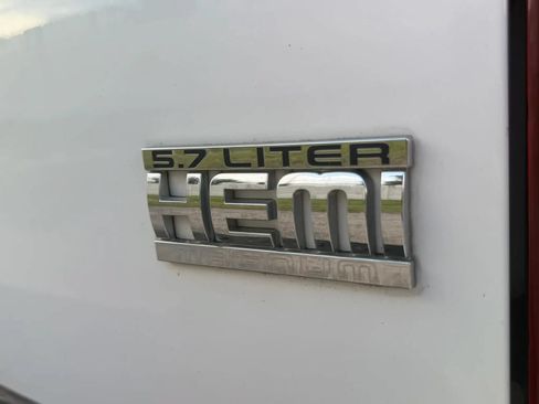 Used 2005 Dodge Durango Limited w/ Trailer Tow Group RWD image 30