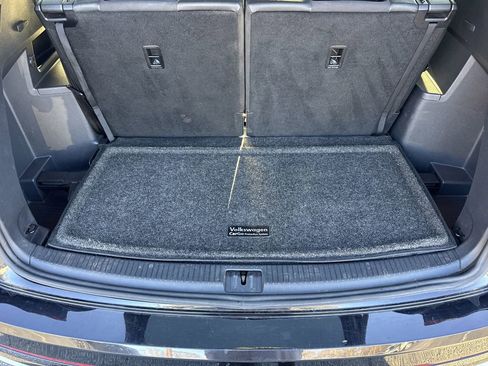 Used 2022 Volkswagen Atlas SEL Premium image 18