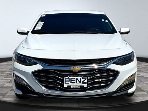 Used 2023 Chevrolet Malibu LT FWD image 2