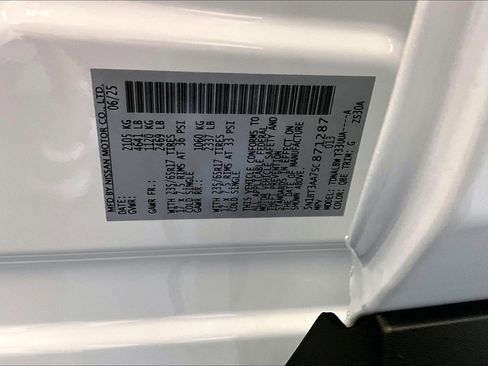 New 2025 Nissan Rogue S image 71