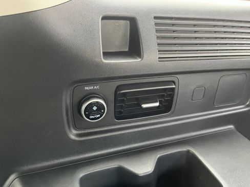 Used 2025 Hyundai Santa Fe SEL image 27