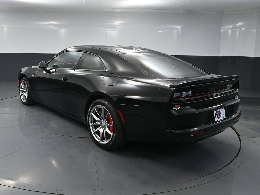 Used 2024 Dodge Charger Daytona Scat Pack w/ Plus Group AWD/4WD image 5