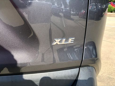 Used 2024 Toyota RAV4 XLE FWD image 10