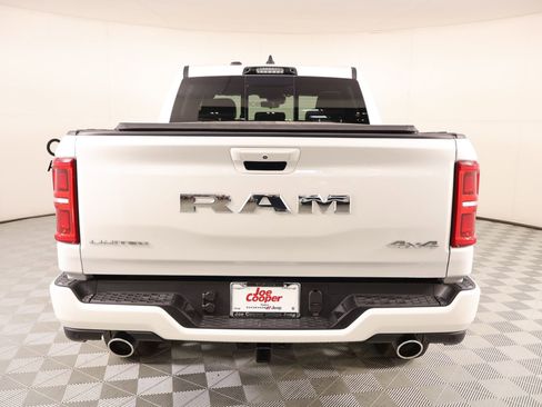 Used 2025 RAM 1500 Limited AWD/4WD image 22