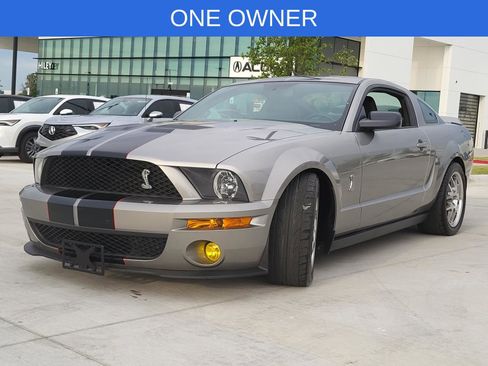 Used 2009 Ford Mustang Shelby GT500 RWD image 2
