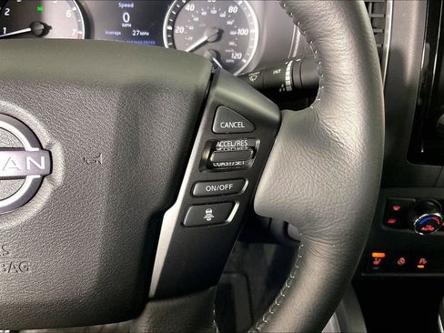 Certified 2024 Nissan Frontier SL w/ Technology Package RWD image 29