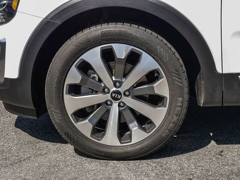 Used 2020 Kia Telluride S w/ S 8 Passenger Seating Package FWD image 10