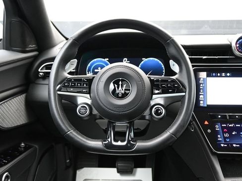 Used 2023 Maserati Grecale GT AWD/4WD image 22