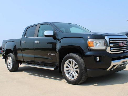 Used 2019 GMC Canyon SLT w/ Trailering Package AWD/4WD image 3