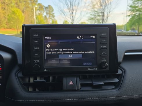 Used 2022 Toyota RAV4 XLE image 21