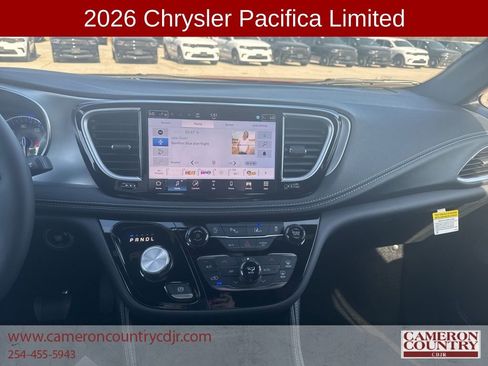 New 2026 Chrysler Pacifica Limited image 11